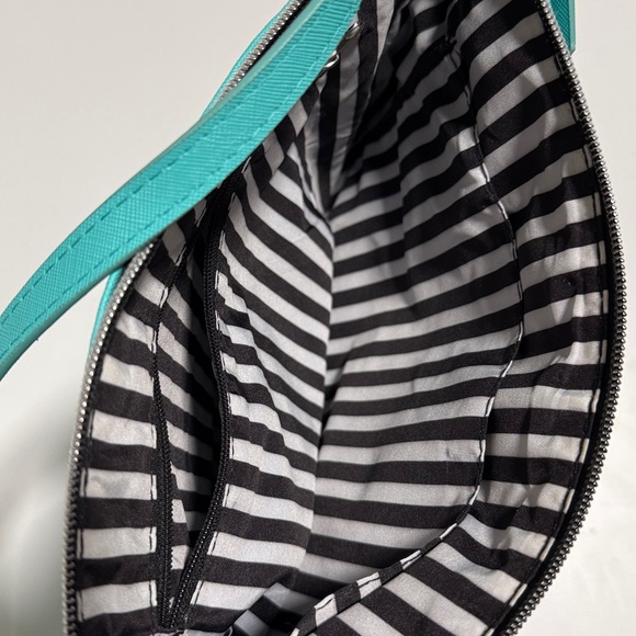 Marc Tetro Blue Boston Terrier crossbody bag - Picture 3 of 4